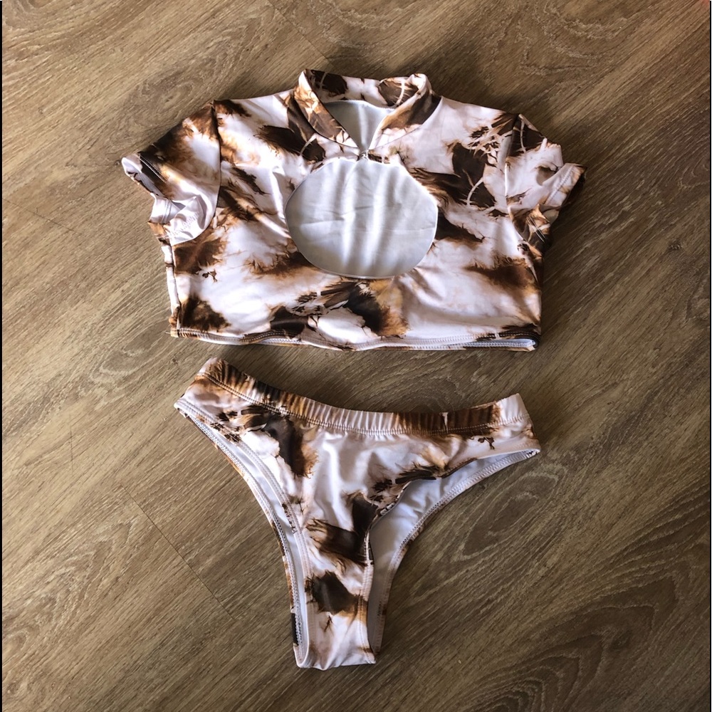 Swim suit